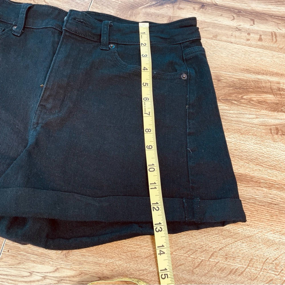 Classic Black Women's Shorts - Picture 3 of 5